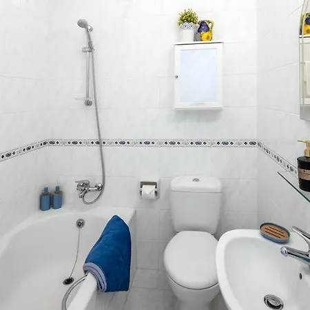 207 Kings Palace Seaview Apartment