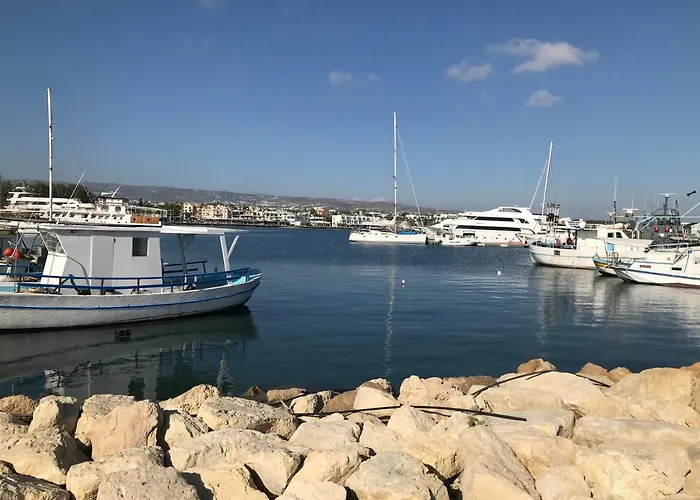 207 Kings Palace Seaview 파포스