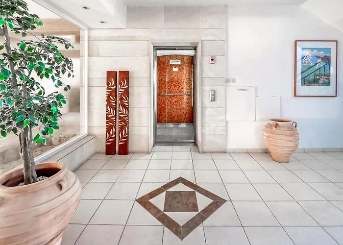 207 Kings Palace Seaview *